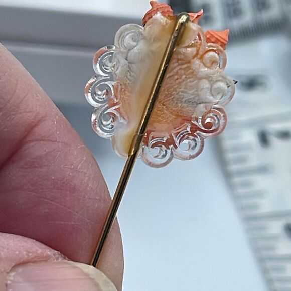 Vintage floral shell sticker pin lapel hat pin - Picture 5 of 8